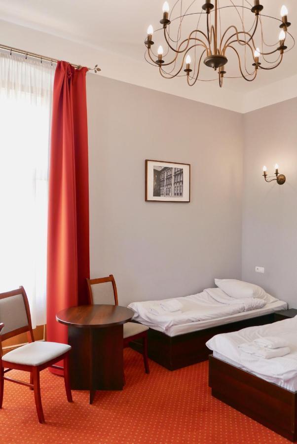 Staromiejski Piwowar Hotel Legnica Luaran gambar