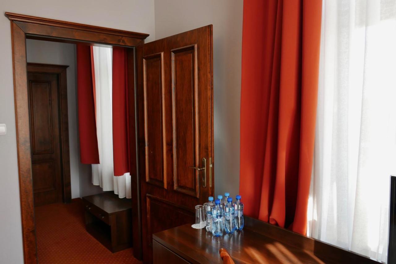 Staromiejski Piwowar Hotel Legnica Luaran gambar